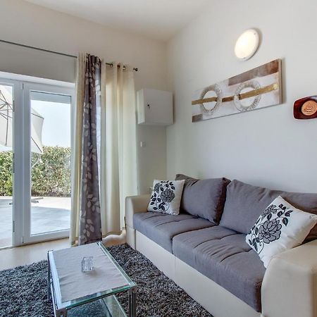 Beautiful Apartments Ksenija Mali Lošinj Quarto foto