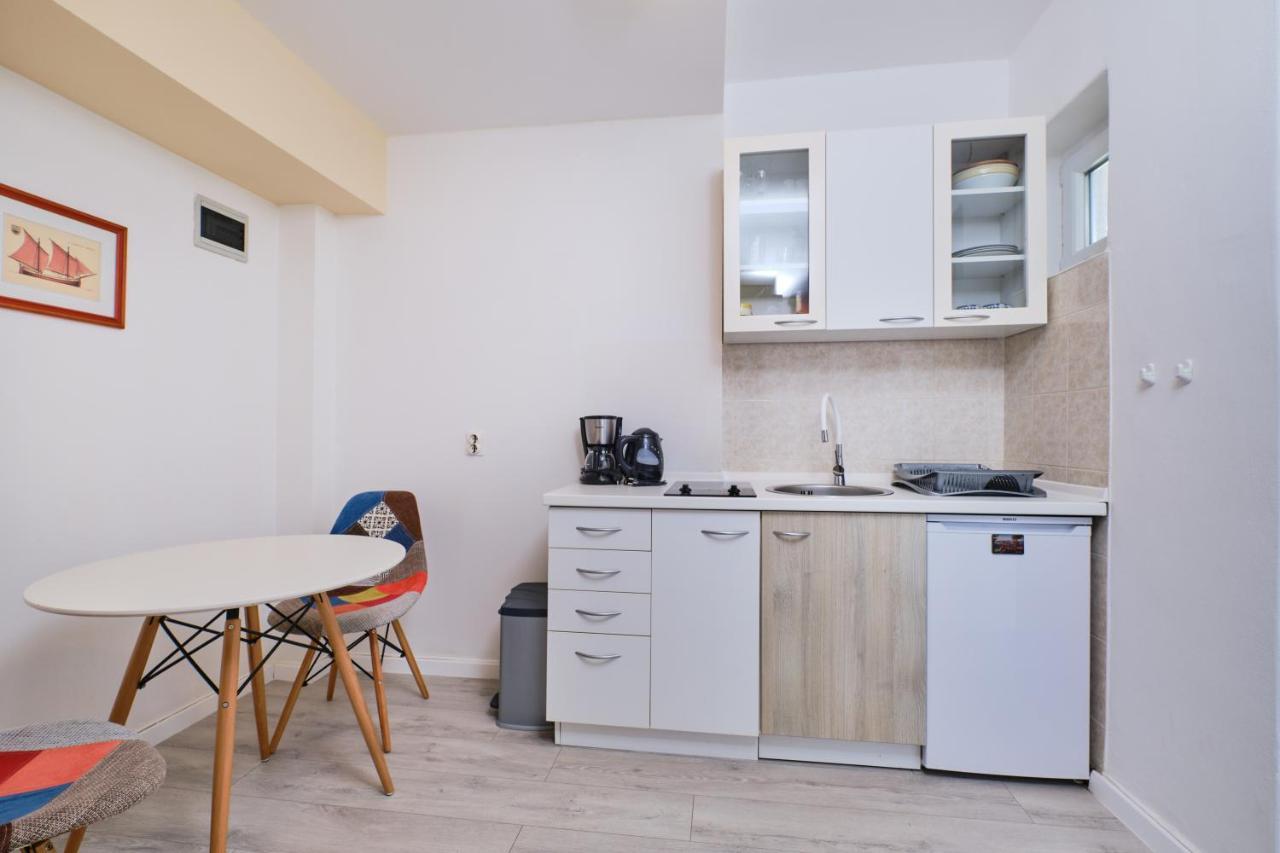 Beautiful Apartments Ksenija Mali Lošinj Exterior foto