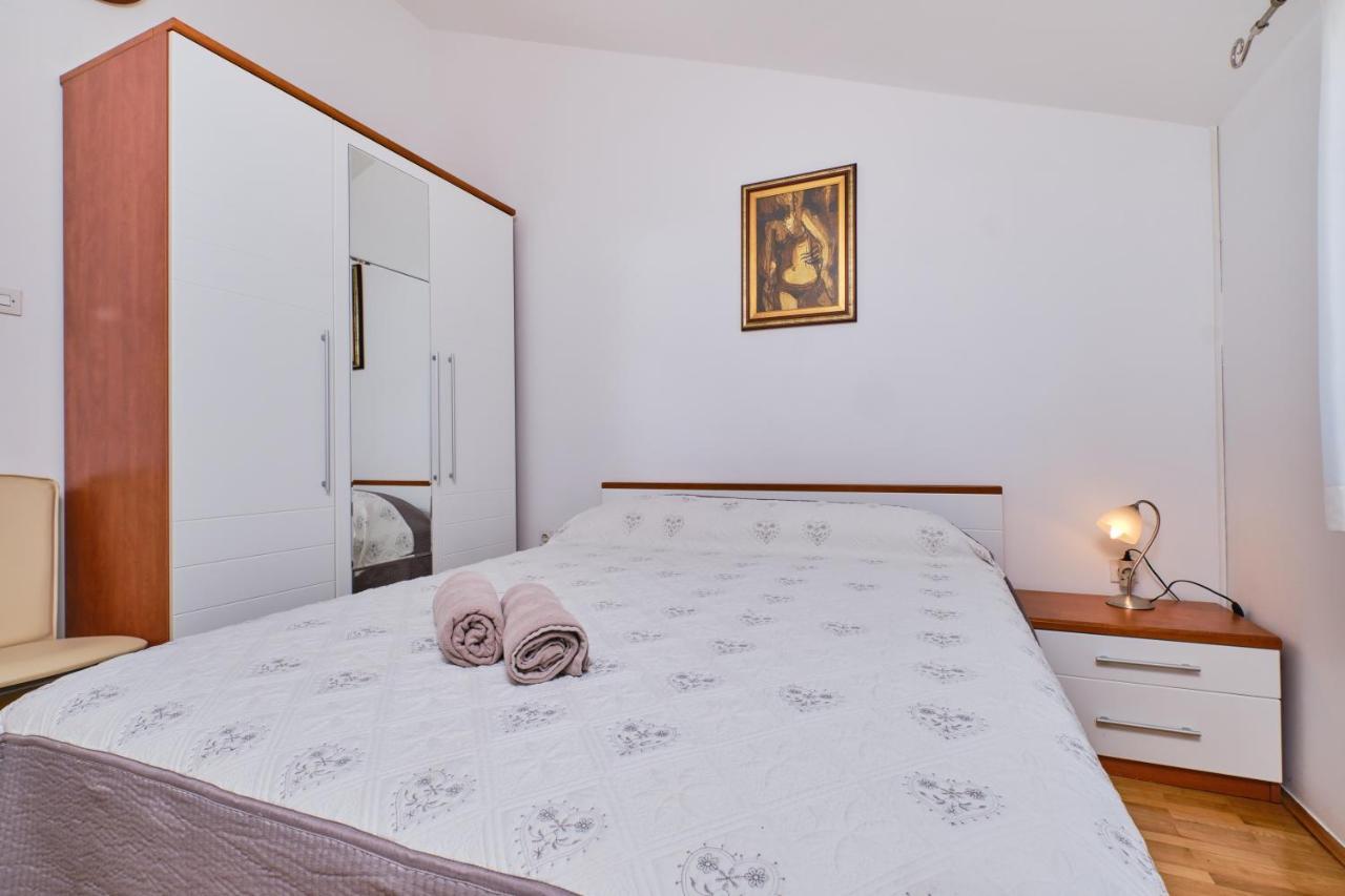 Beautiful Apartments Ksenija Mali Lošinj Exterior foto